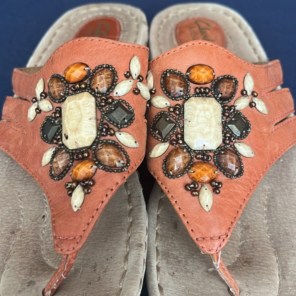 Clark’s artisan beaded orange 9.5 comfy sandals worn once sale - Picture 4 of 8